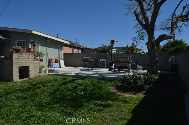 Detail Gallery Image 12 of 14 For 1310 Poindexter St, Los Angeles,  CA 90044 - 3 Beds | 2 Baths