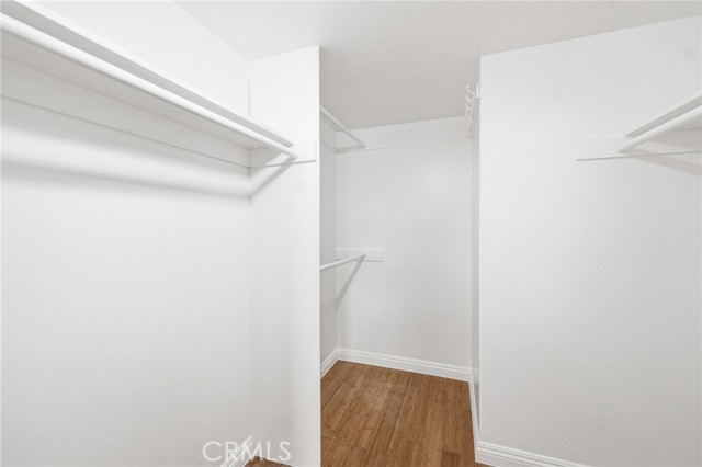 Detail Gallery Image 8 of 17 For 15030 Victory Bld #103,  Van Nuys,  CA 91411 - 2 Beds | 2 Baths