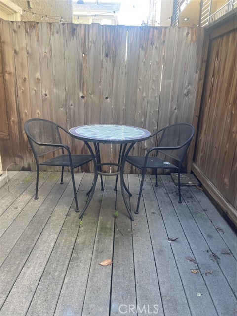 Detail Gallery Image 18 of 21 For 1062 E 2nd, Long Beach,  CA 90802 - 2 Beds | 2 Baths