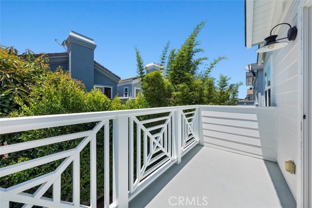 1605 Steinhart Avenue, Redondo Beach CA: https://media.crmls.org/medias/0b823f0f-91bc-4279-a944-08f7c340d959.jpg