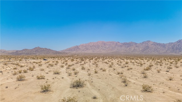 Detail Gallery Image 11 of 14 For 100 Ironage Peak Rd, Twentynine Palms,  CA 92277 - – Beds | – Baths
