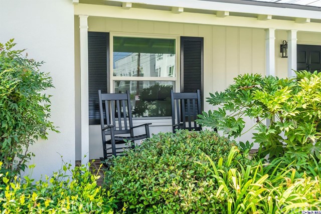 2 Bed Home for Sale in Toluca Lake, California