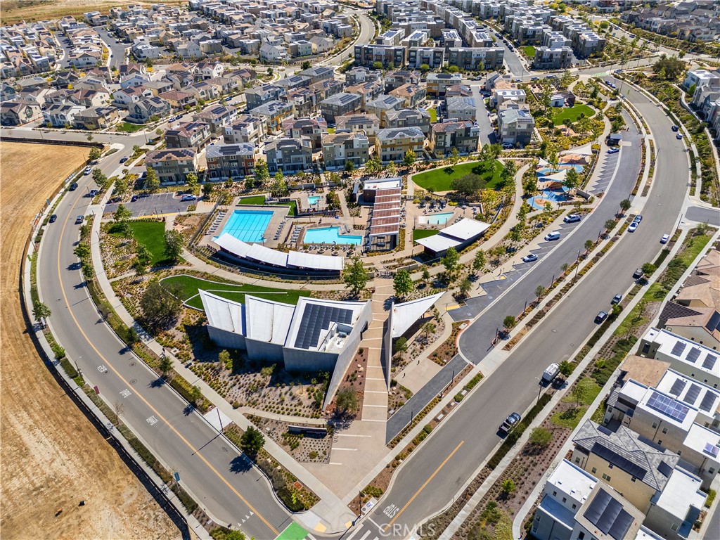 https://media.crmls.org/medias/0b8524ba-52b6-46cd-bd86-b751520a5009.jpg?preset=X-Large
