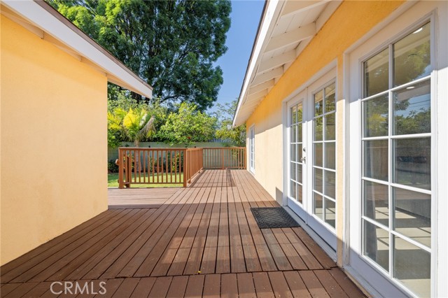 8419 Yolanda Avenue, Northridge CA: https://media.crmls.org/medias/0b8549b6-2dfc-4efa-a39e-977f7ce59f9f.jpg