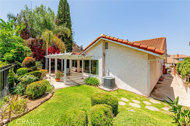 1736 Island Drive, Fullerton CA: https://media.crmls.org/medias/0b856534-2355-42d1-a4be-02ad5a9c92c9.jpg