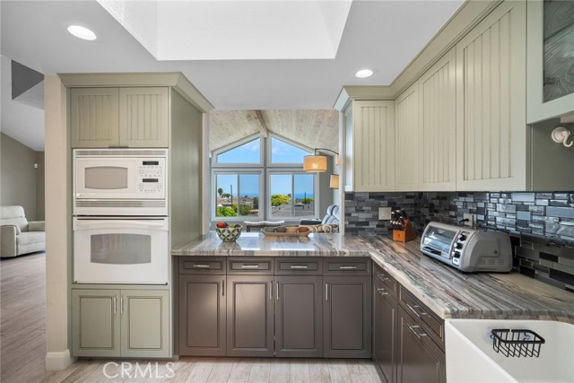 24532 Moonfire Drive, Dana Point CA: https://media.crmls.org/medias/0b860205-a5fe-48ea-93e9-17371e2e31f1.jpg