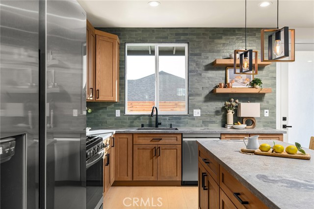 Detail Gallery Image 10 of 45 For 1610 Young, Paradise,  CA 95969 - 2 Beds | 2 Baths