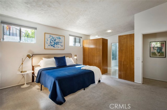 Detail Gallery Image 31 of 54 For 2820 E Chevy Chase Dr, Glendale,  CA 91206 - 2 Beds | 2 Baths