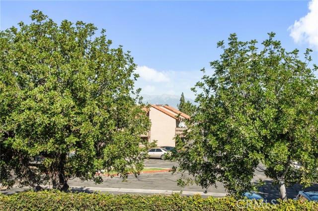 Detail Gallery Image 8 of 32 For 1305 Brentwood Cir #D,  Corona,  CA 92882 - 2 Beds | 2 Baths