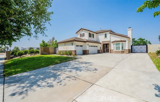 9270 Sycamore Ln, Fontana, CA 92335