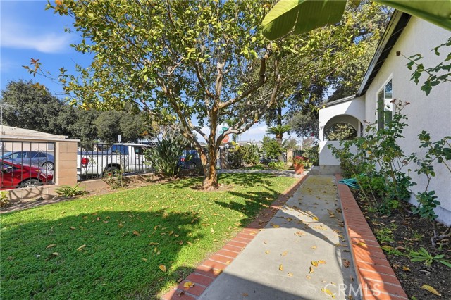 Detail Gallery Image 39 of 44 For 2101 S Hickory, Santa Ana,  CA 92707 - 3 Beds | 2 Baths