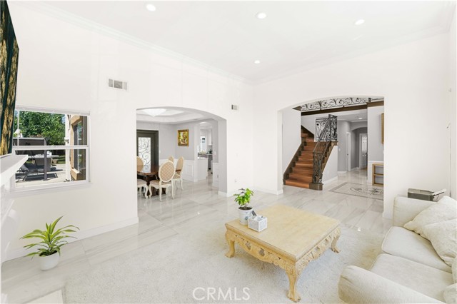4935 Doreen Avenue, Temple City CA: https://media.crmls.org/medias/0b889383-4fdc-4331-bdd7-22d2e1444e5a.jpg