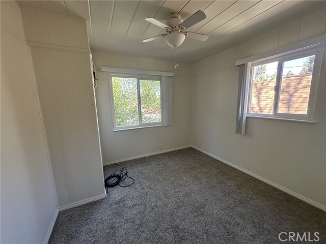 Detail Gallery Image 13 of 20 For 215 Western, Cedar Glen,  CA 92321 - 3 Beds | 1/1 Baths