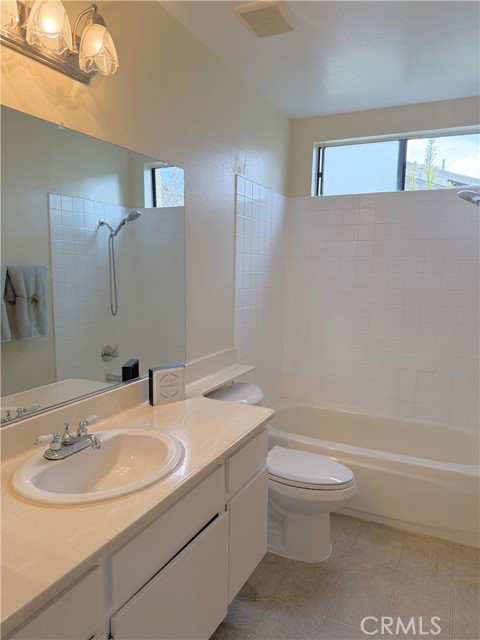 2618 N Tustin, Santa Ana CA: https://media.crmls.org/medias/0b89698d-e7e4-4139-beb7-c5a139a585e2.jpg