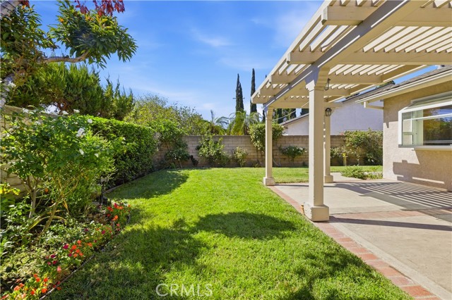 15444 Marilla Street photo 38