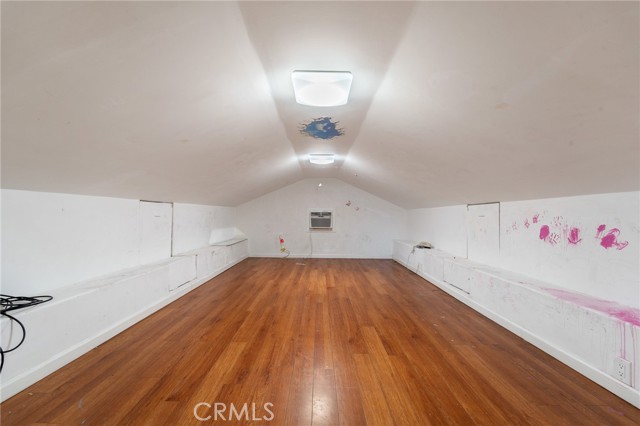 6913 Rubio Avenue, Lake Balboa CA: https://media.crmls.org/medias/0b8a0879-40a5-4b1b-9204-74101544f1eb.jpg