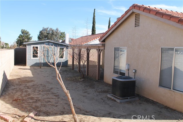 Detail Gallery Image 31 of 33 For 4039 E Avenue R6, Palmdale,  CA 93552 - 4 Beds | 2 Baths