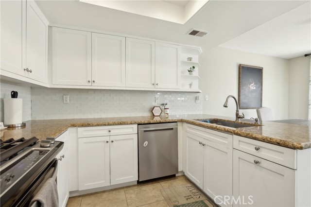 1 Buttercup, Rancho Santa Margarita CA: https://media.crmls.org/medias/0b8b600e-67fb-42bc-bacd-6ea5e75ada7f.jpg