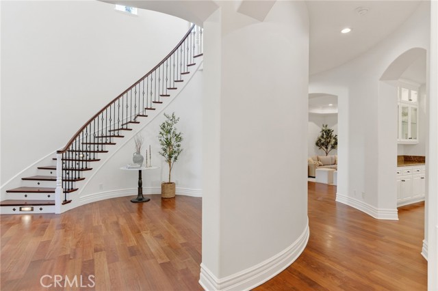 Detail Gallery Image 15 of 74 For 113 S Herrin, Manhattan Beach,  CA 90266 - 5 Beds | 4/1 Baths