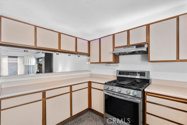 Detail Gallery Image 15 of 33 For 6036 Hazelhurst #C,  North Hollywood,  CA 91606 - 1 Beds | 2 Baths