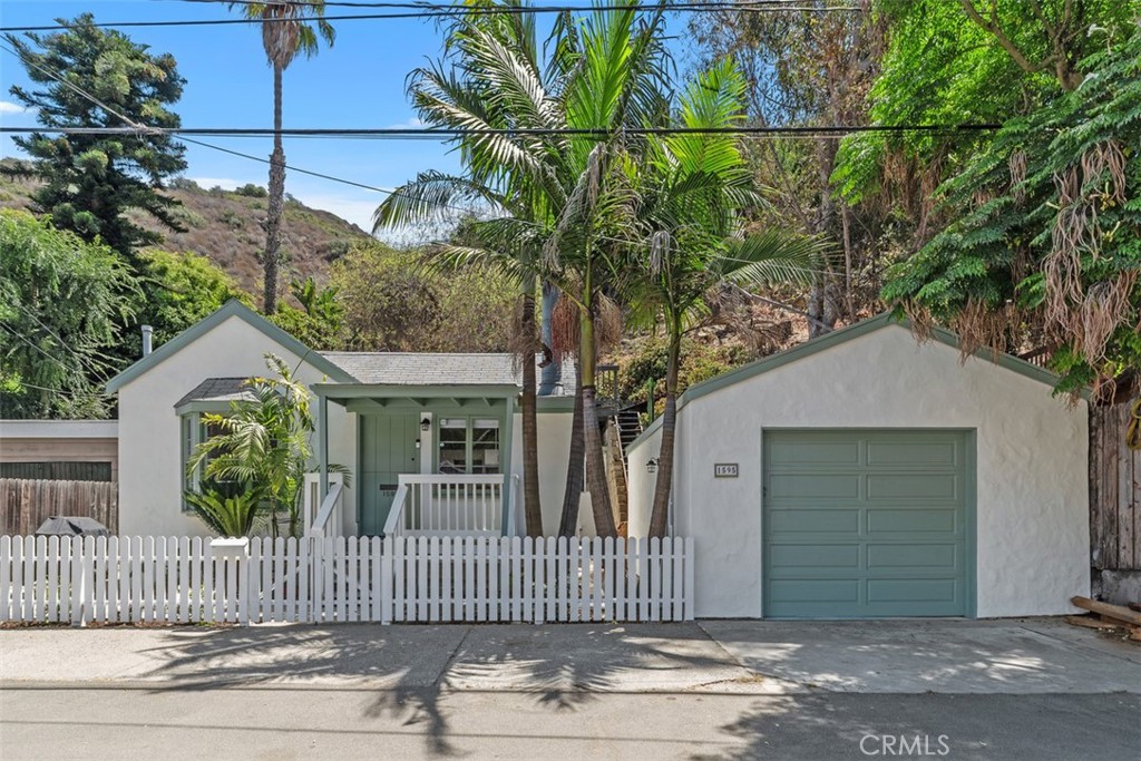 1595 Arroyo Drive
