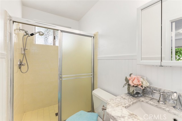 Detail Gallery Image 18 of 64 For 1315 6th St, Manhattan Beach,  CA 90266 - 4 Beds | 2 Baths