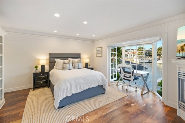 Detail Gallery Image 19 of 68 For 218 Evening Star Ln, Newport Beach,  CA 92660 - 5 Beds | 3/1 Baths