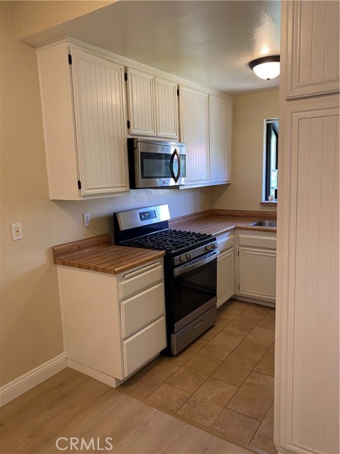 27979 Sarabande Lane, Canyon Country CA: https://media.crmls.org/medias/0b8f1f53-f317-4572-929a-01961e847008.jpg