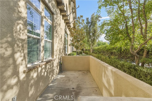 Detail Gallery Image 4 of 43 For 4460 Owens St #105,  Corona,  CA 92883 - 2 Beds | 2/1 Baths