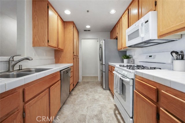 Detail Gallery Image 4 of 10 For 1853 Rue Bienville #836,  Chula Vista,  CA 91913 - 3 Beds | 2 Baths