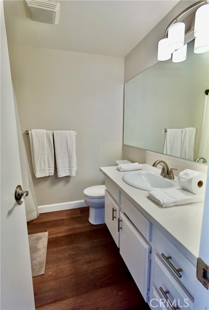 Detail Gallery Image 9 of 14 For 73 Woodleaf, Irvine,  CA 92614 - 3 Beds | 2 Baths