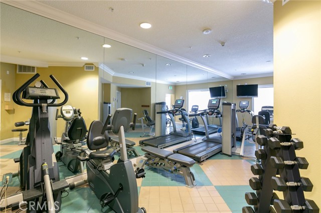 2750 ARTESIA BLVD, Redondo Beach, California 90278, 2 Bedrooms Bedrooms, ,2 BathroomsBathrooms,Residential,Sold,ARTESIA BLVD,SB23099709