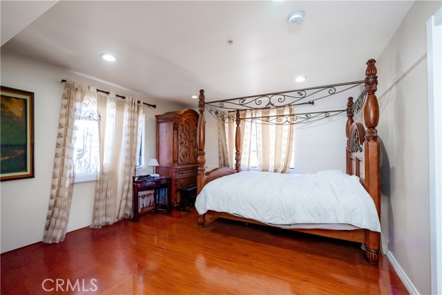 Detail Gallery Image 12 of 30 For 10894 Olinda St #224,  Sun Valley,  CA 91352 - 2 Beds | 2 Baths