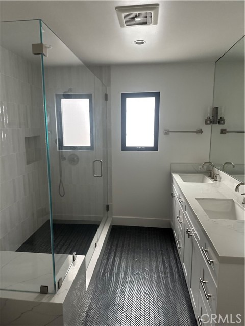 Detail Gallery Image 8 of 15 For 222 Cedar St #B,  Newport Beach,  CA 92663 - 2 Beds | 2 Baths