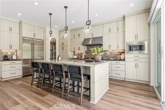 Image 2 of 31 For 440 Riverbend