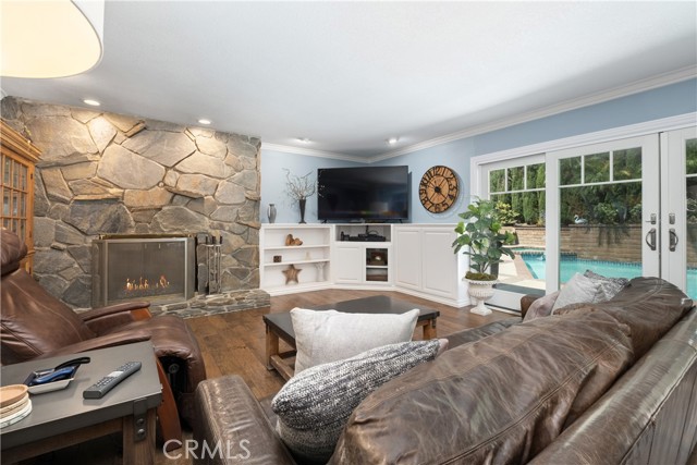 Detail Gallery Image 13 of 53 For 12261 Browning Ave, North Tustin,  CA 92705 - 5 Beds | 4/1 Baths