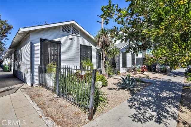 Detail Gallery Image 2 of 34 For 2867 Edgehill Dr, Los Angeles,  CA 90018 - – Beds | – Baths