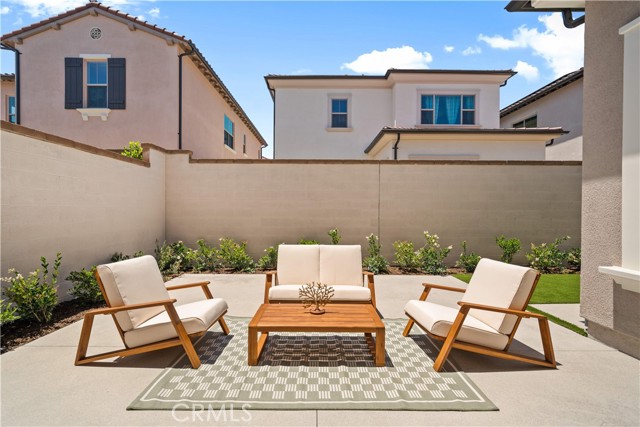 114 eversedge, Irvine CA: https://media.crmls.org/medias/0b92d88b-6bc7-48de-ae96-fd5b53670bc2.jpg