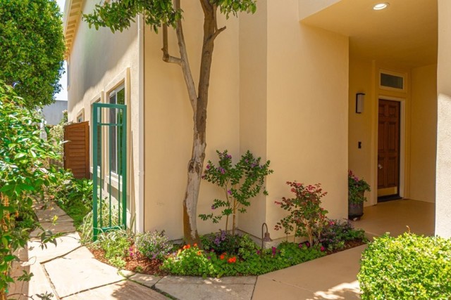 Detail Gallery Image 36 of 48 For 2562 Woodbury Dr, Torrance,  CA 90503 - 3 Beds | 2/1 Baths