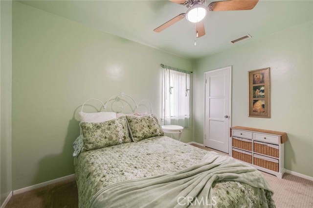 Image 19 of 31 For 5851 Pearce Avenue