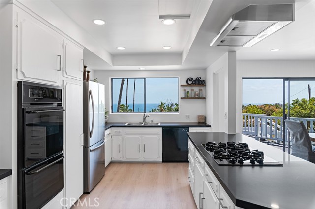 Detail Gallery Image 3 of 15 For 6307 via Cataldo St, Malibu,  CA 90265 - 4 Beds | 3 Baths