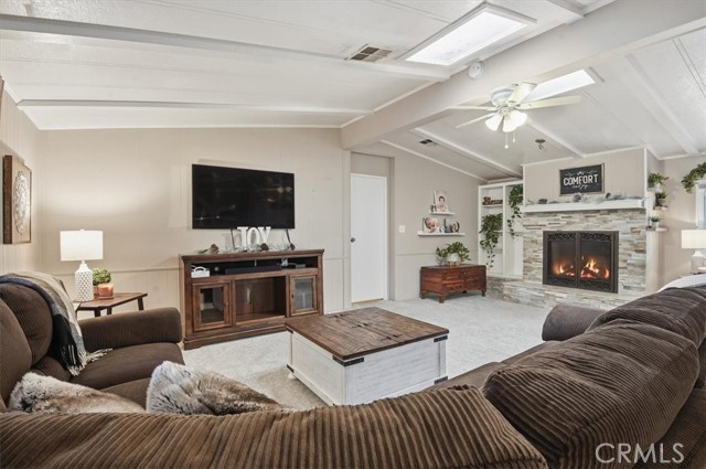 Detail Gallery Image 6 of 33 For 692 N Adele #50,  Orange,  CA 92867 - 2 Beds | 2 Baths