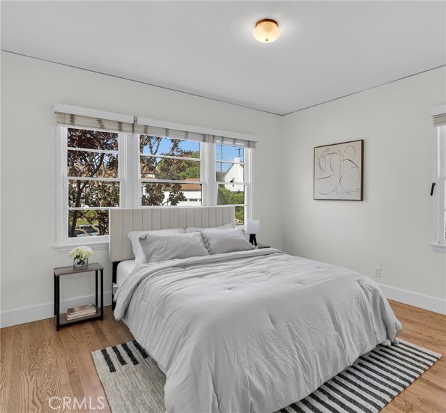5248 Parkglen Avenue, Los Angeles CA: https://media.crmls.org/medias/0b9666a1-fe98-46a5-a640-660222534218.jpg