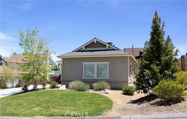 Detail Gallery Image 2 of 29 For 218 Crimson Cir, Big Bear City,  CA 92314 - 3 Beds | 2 Baths