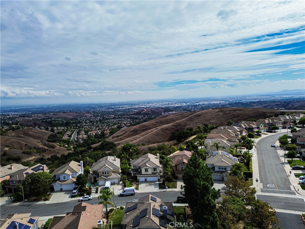 https://media.crmls.org/medias/0b9722ab-286d-40bf-bf56-eabe8cb5fd21.jpg?preset=X-Large