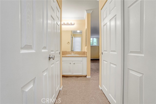 Detail Gallery Image 14 of 28 For 5325 Newcastle Ave #240,  Encino,  CA 91316 - 2 Beds | 2 Baths