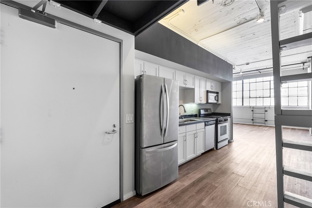 420 S San Pedro Street #307