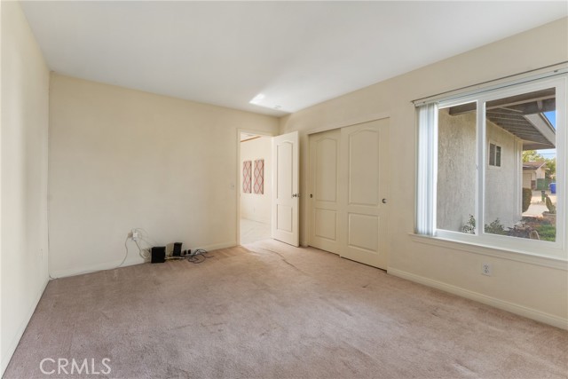 35230 San Carlos Street, Yucaipa CA: https://media.crmls.org/medias/0b982213-dffd-4d05-a4f0-9feea132f509.jpg