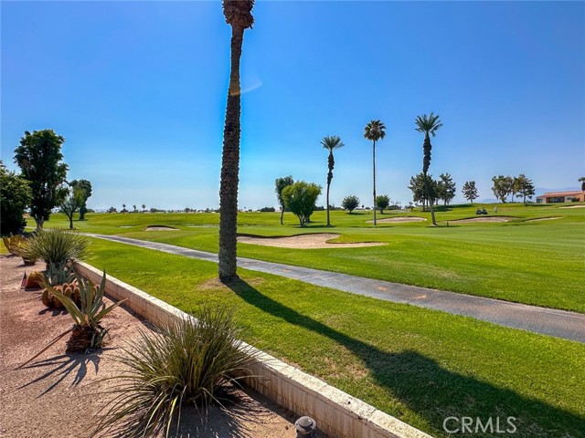 80205 Westward Ho Drive, La Quinta CA: https://media.crmls.org/medias/0b983f35-95ed-43ad-852a-3c3cd8aaa19e.jpg