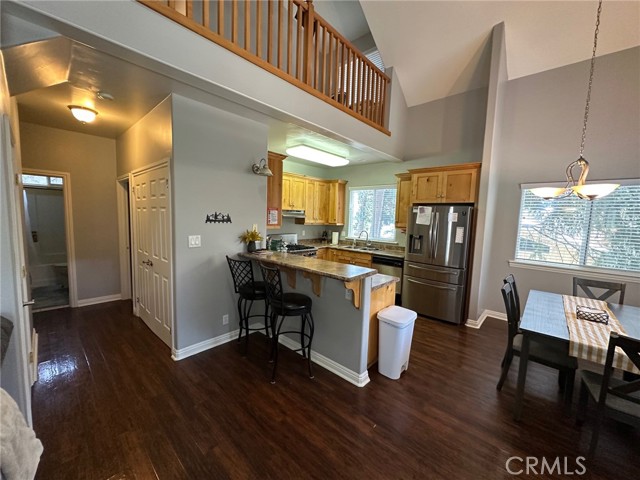 Detail Gallery Image 9 of 34 For 2551 Rim of the World Dr, Running Springs,  CA 92382 - 3 Beds | 2 Baths